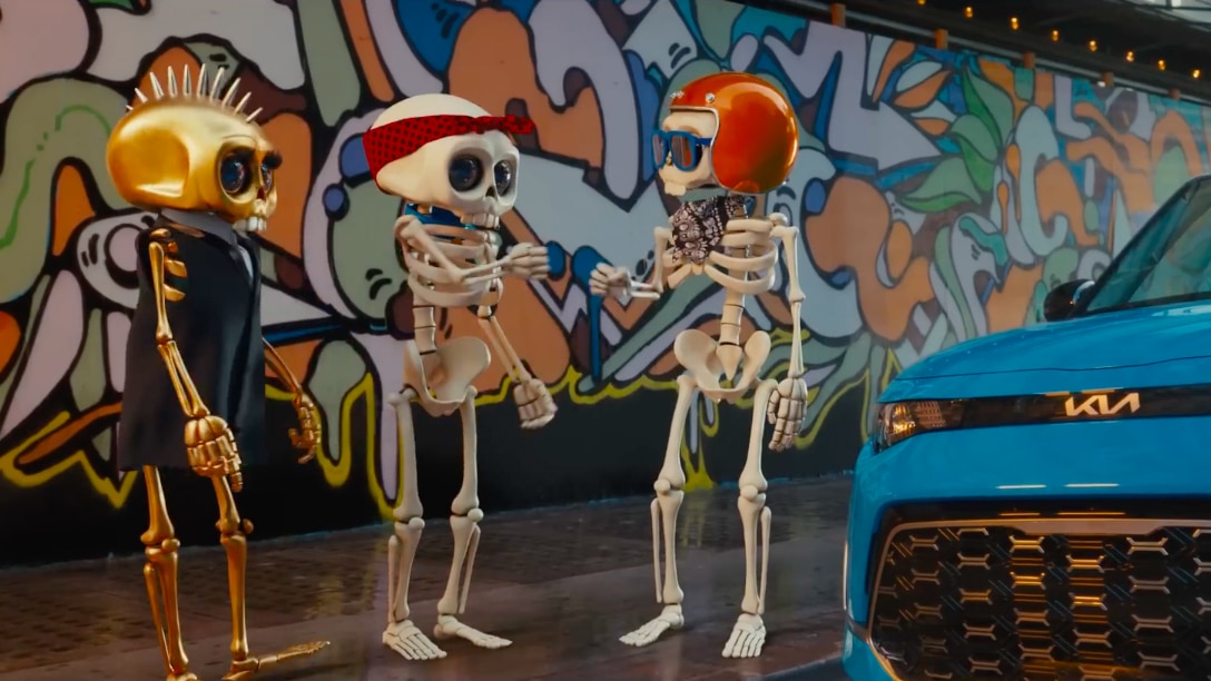 skeletons - Kia